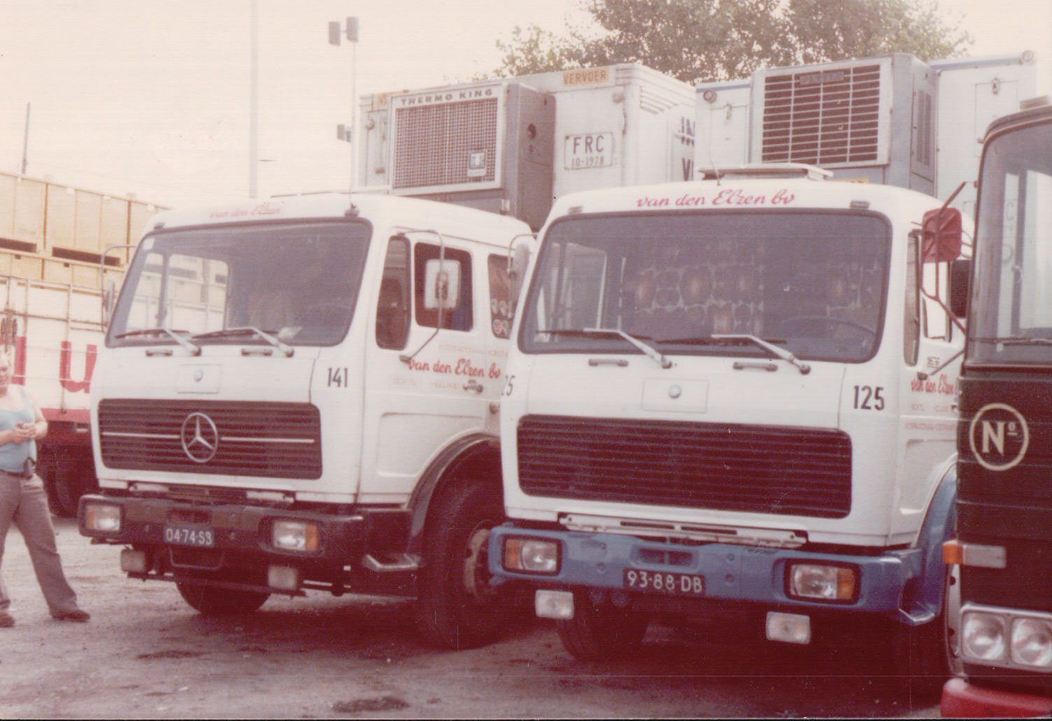 Nr. 141 [04-74-BB] en
      Nr. 125 [93-88-DB]