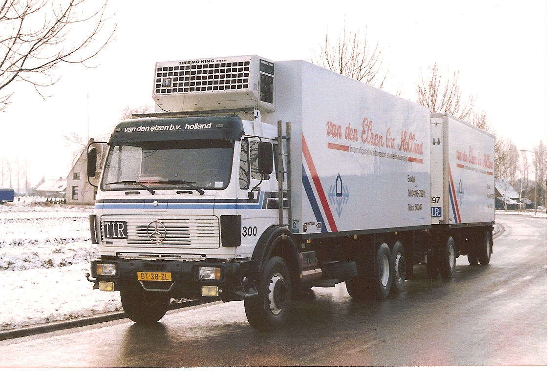 Nr. 300 [BT-38-ZL]
      (Mercedes)