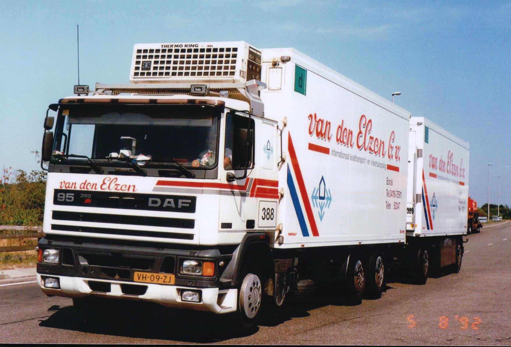 Nr. 388 [VH-09-ZJ], met
      trailer 329