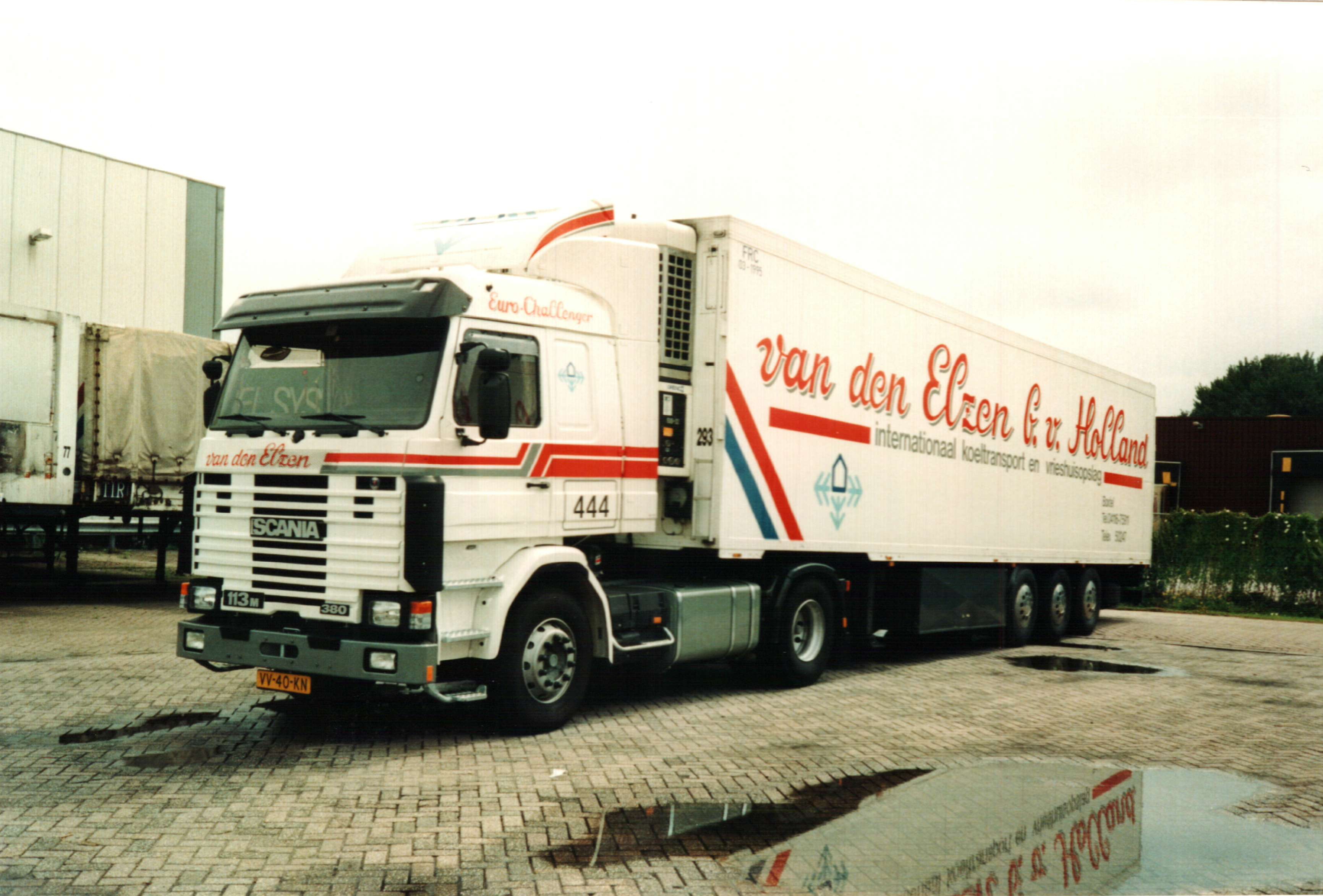 Nr. 444 [VV-40-KN], met
      trailer 293